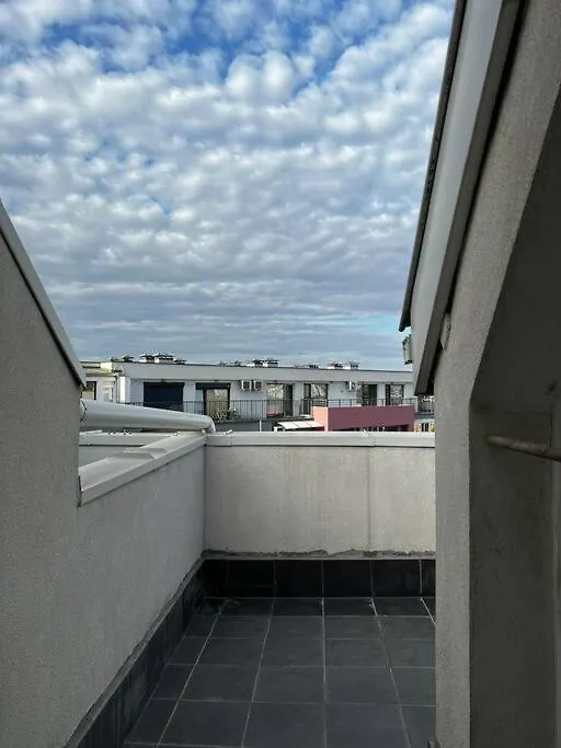 Little Jack With Terrace Apartment Sofia